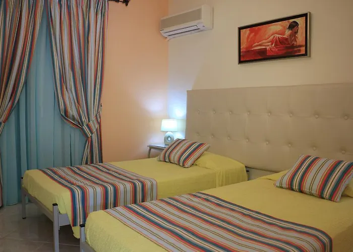 Aris 帕拉蒙纳斯